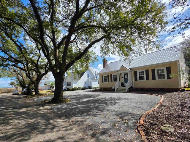 616 Marshview Ln., Georgetown, SC 29440