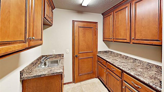 1725 NW 185th Street, Edmond, OK 73012