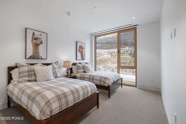 3267 W Deer Hollow Road 2402, Park City, UT 84060