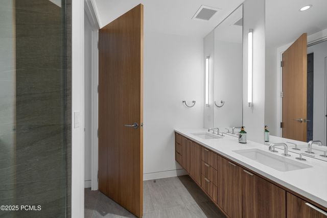 3267 W Deer Hollow Road 2402, Park City, UT 84060