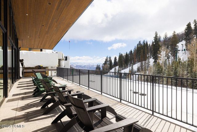 3267 W Deer Hollow Road 2402, Park City, UT 84060