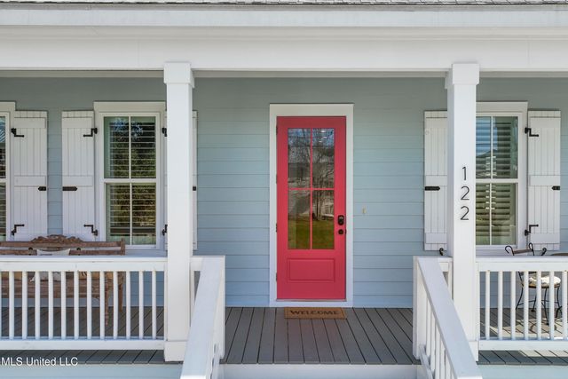 122 Aiken Road, Waveland, MS 39576