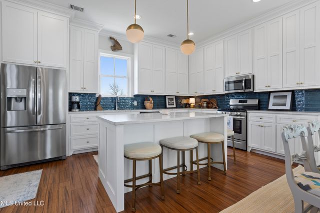 122 Aiken Road, Waveland, MS 39576