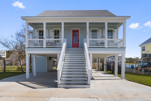 122 Aiken Road, Waveland, MS 39576