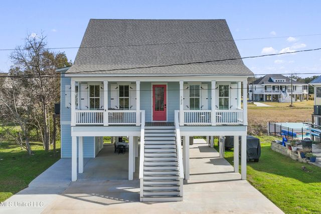 122 Aiken Road, Waveland, MS 39576