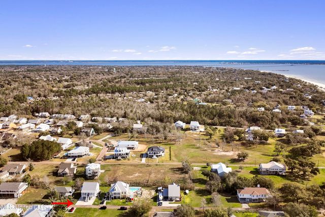 122 Aiken Road, Waveland, MS 39576