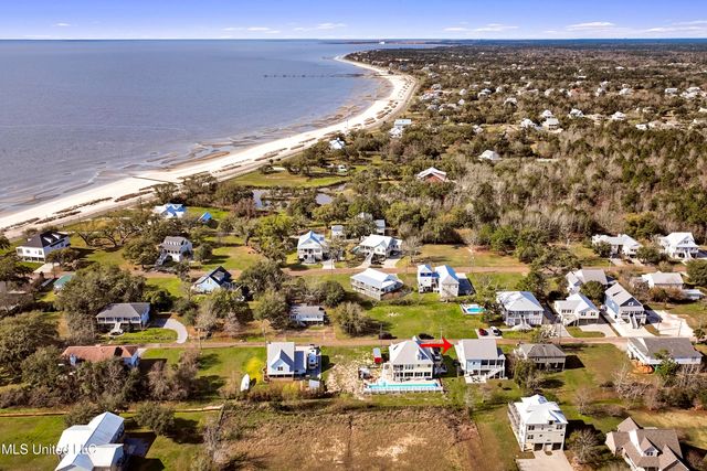 122 Aiken Road, Waveland, MS 39576