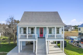 122 Aiken Road, Waveland, MS 39576