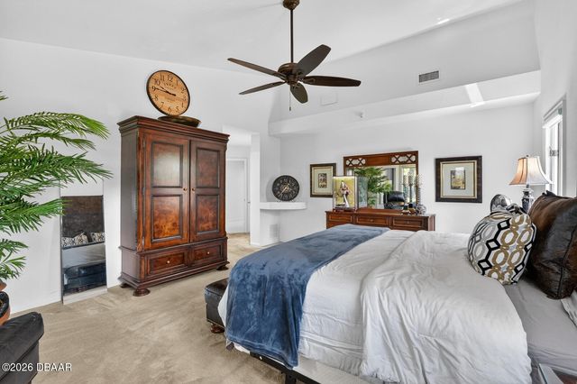 923 Club House Boulevard, New Smyrna Beach, FL 32168