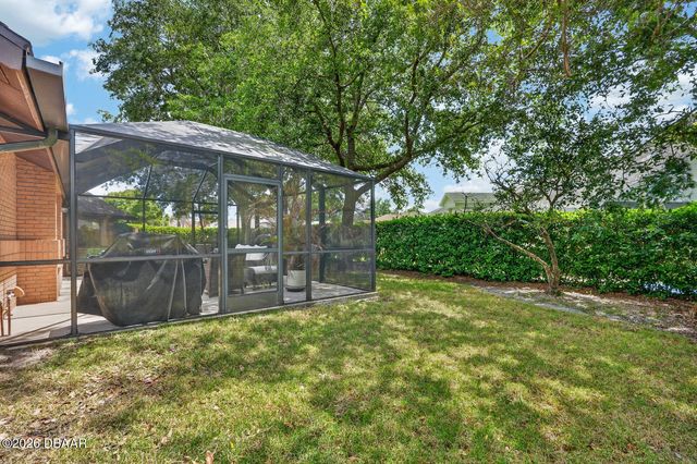 923 Club House Boulevard, New Smyrna Beach, FL 32168