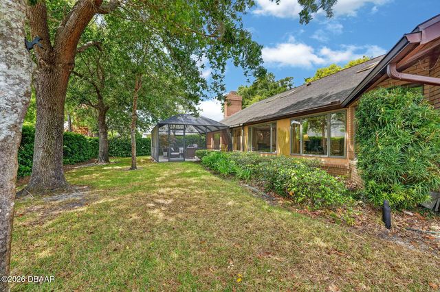 923 Club House Boulevard, New Smyrna Beach, FL 32168