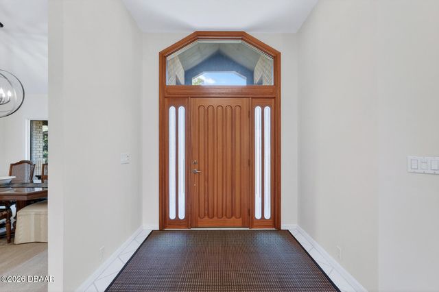 923 Club House Boulevard, New Smyrna Beach, FL 32168