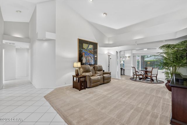 923 Club House Boulevard, New Smyrna Beach, FL 32168