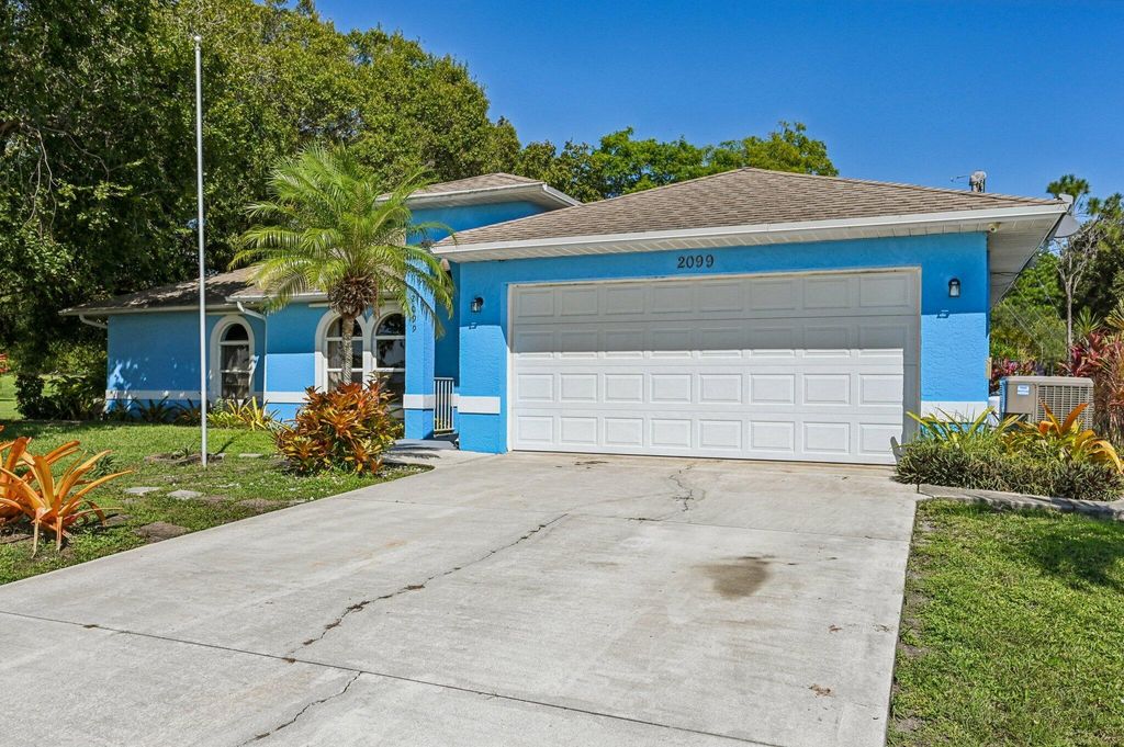 2099 SW Janette Avenue, Port St Lucie, FL 34953