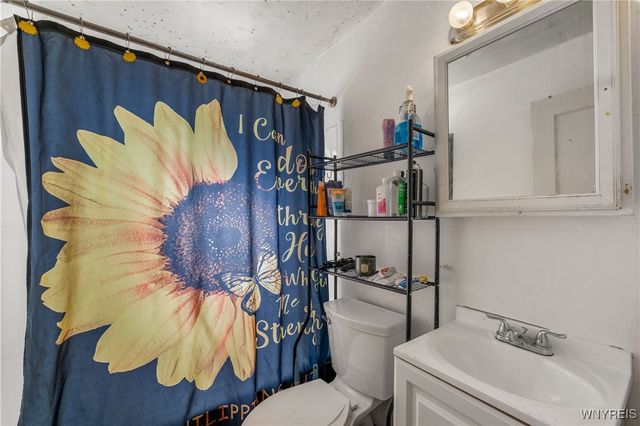 15 Chopin Place, Cheektowaga, NY 14211