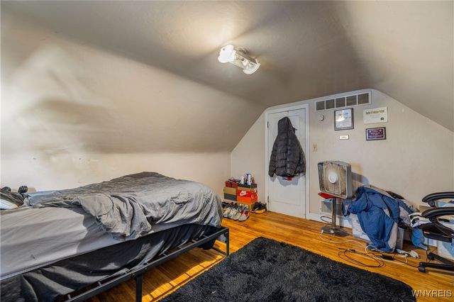 15 Chopin Place, Cheektowaga, NY 14211