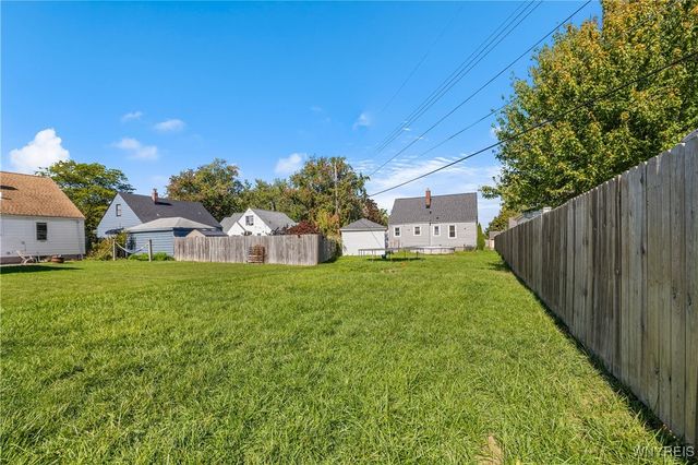 15 Chopin Place, Cheektowaga, NY 14211