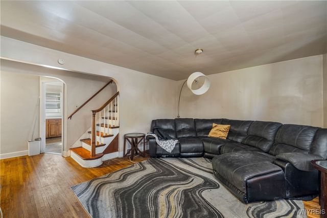 15 Chopin Place, Cheektowaga, NY 14211