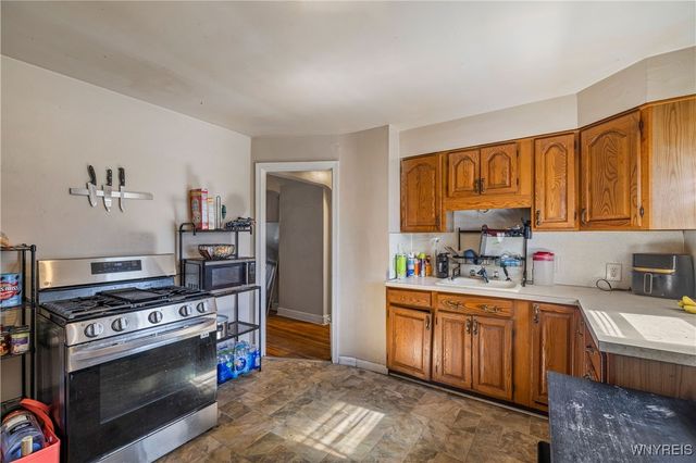 15 Chopin Place, Cheektowaga, NY 14211