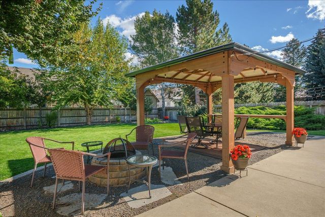 7614 N F St, Spokane, WA 99208