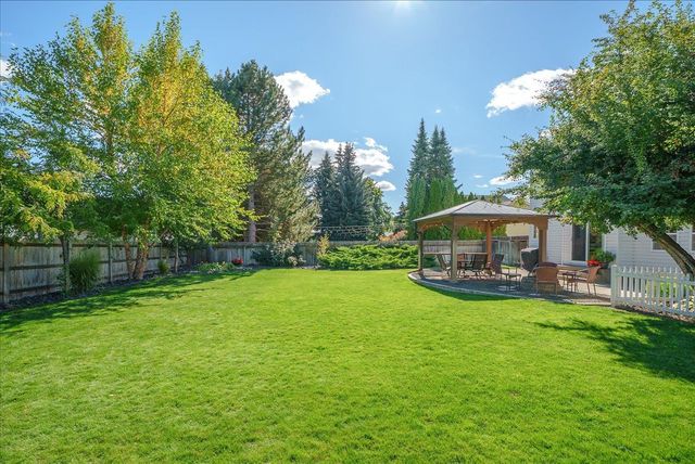 7614 N F St, Spokane, WA 99208