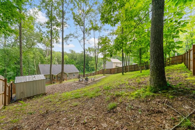 2816 E Old Ashland City Rd, Clarksville, TN 37043