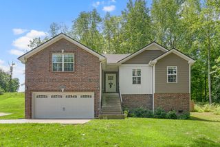2816 E Old Ashland City Rd, Clarksville, TN 37043