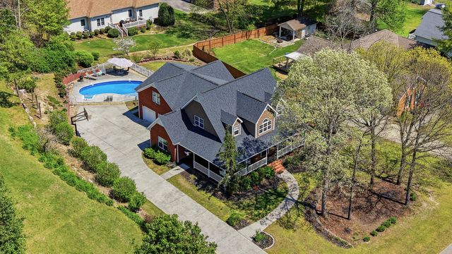 3216 Leona Drive, Rocky Face, GA 30740