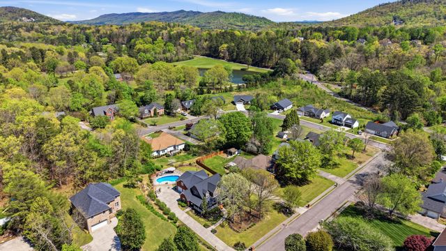 3216 Leona Drive, Rocky Face, GA 30740