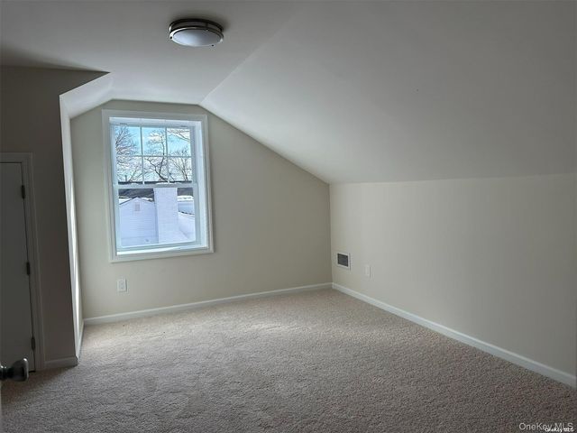 125 W Main Street, Kings Park, NY 11754