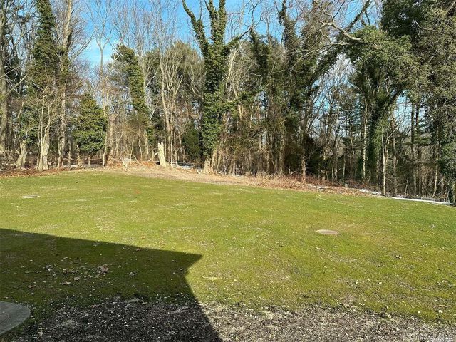 125 W Main Street, Kings Park, NY 11754