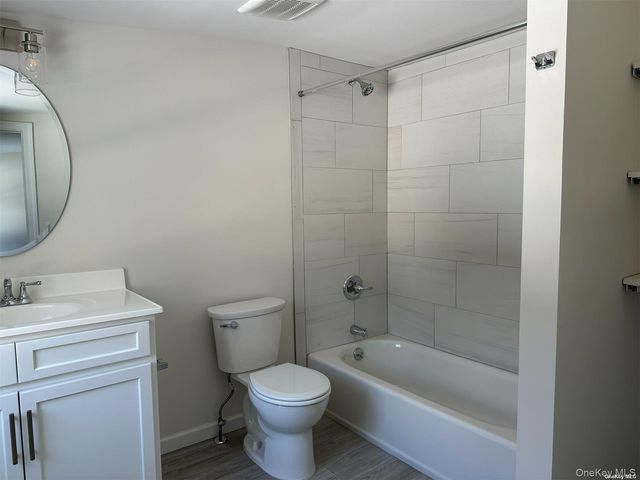 125 W Main Street, Kings Park, NY 11754