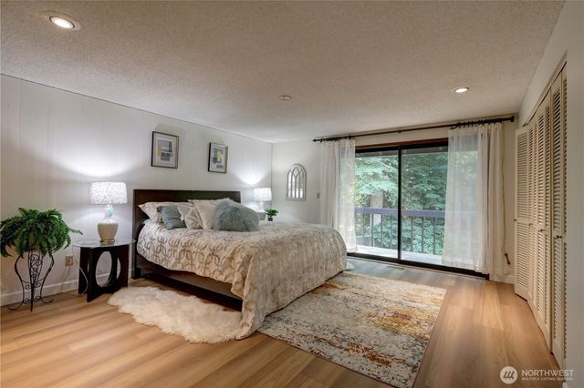 901 129th Place NE, Bellevue, WA 98005