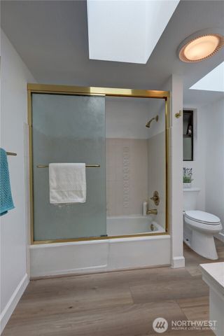 901 129th Place NE, Bellevue, WA 98005