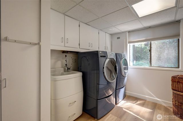 901 129th Place NE, Bellevue, WA 98005