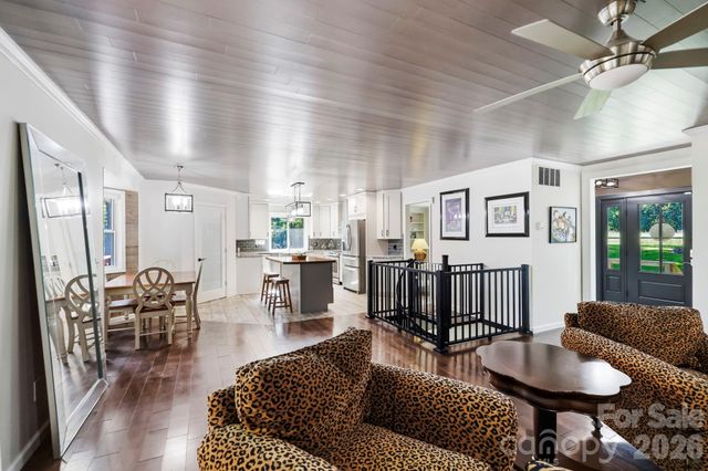 168 S Country Lane, Mills River, NC 28759