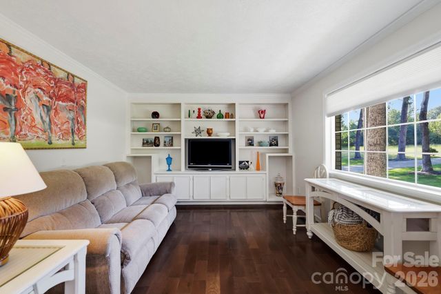 168 S Country Lane, Mills River, NC 28759