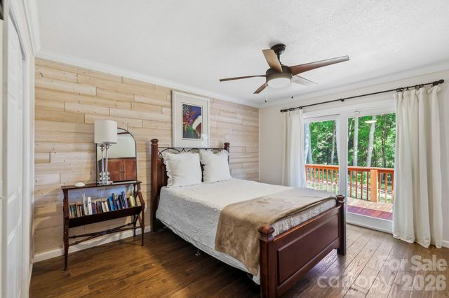 168 S Country Lane, Mills River, NC 28759
