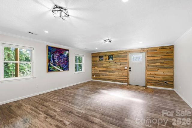 168 S Country Lane, Mills River, NC 28759