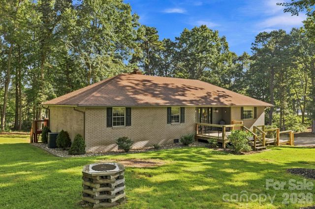 168 S Country Lane, Mills River, NC 28759