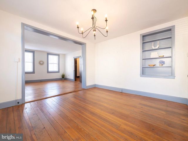 703 S LOUDOUN ST, Winchester, VA 22601