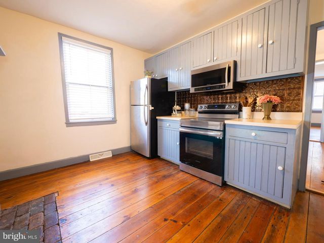 703 S LOUDOUN ST, Winchester, VA 22601