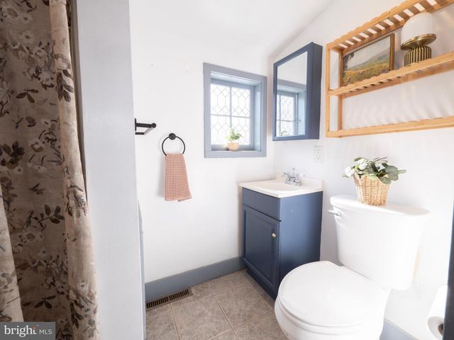 703 S LOUDOUN ST, Winchester, VA 22601