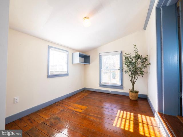 703 S LOUDOUN ST, Winchester, VA 22601