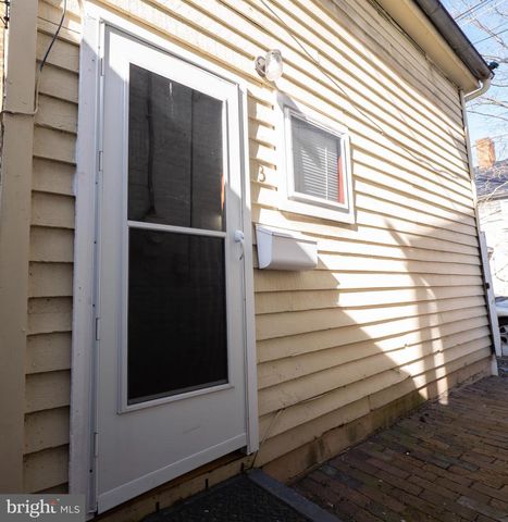 703 S LOUDOUN ST, Winchester, VA 22601