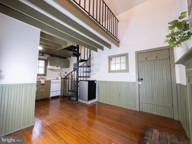 703 S LOUDOUN ST, Winchester, VA 22601