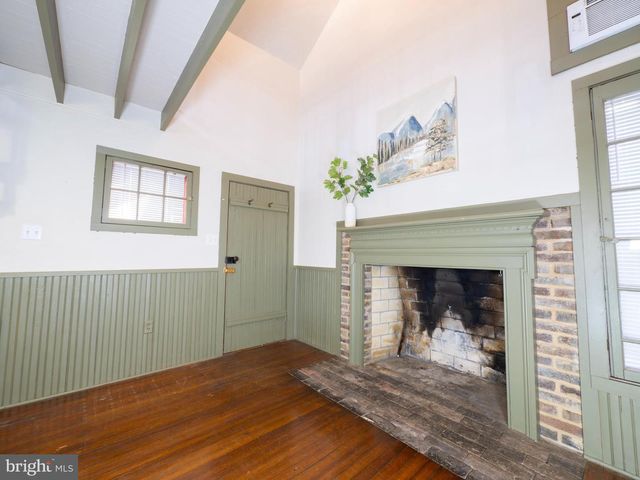 703 S LOUDOUN ST, Winchester, VA 22601