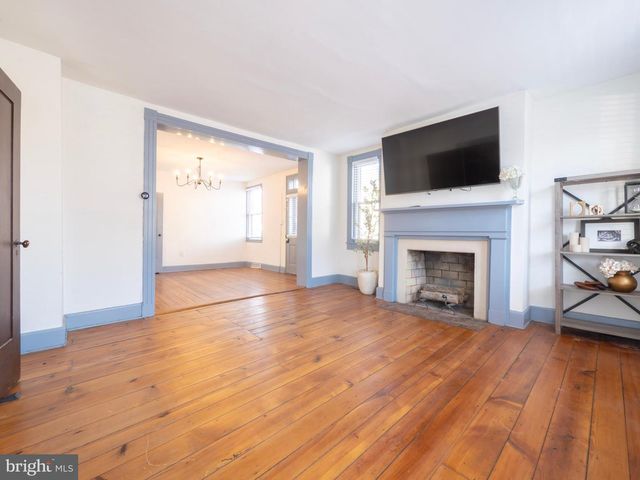 703 S LOUDOUN ST, Winchester, VA 22601