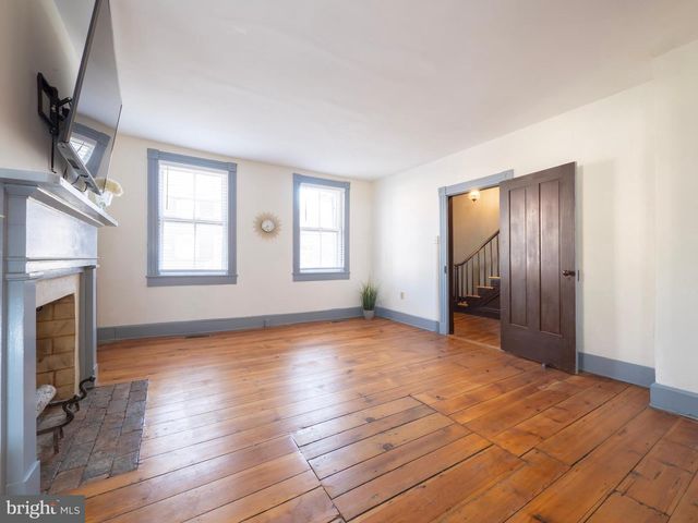 703 S LOUDOUN ST, Winchester, VA 22601