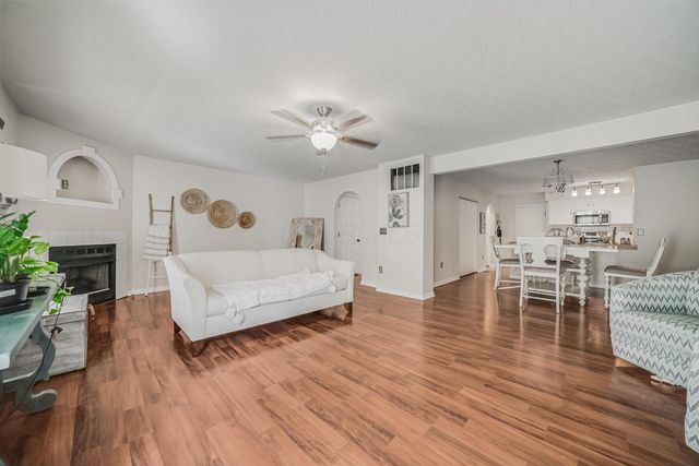 970 Sara Court, Pataskala, OH 43062
